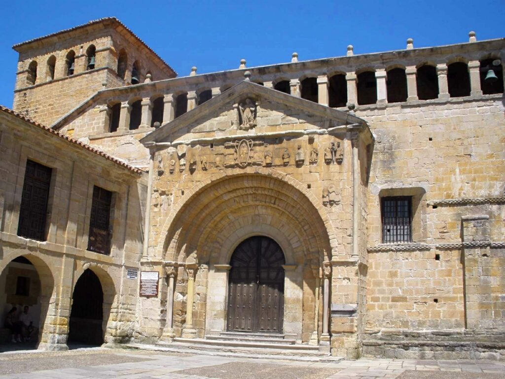 Colegiata de Santa Juliana Entorno