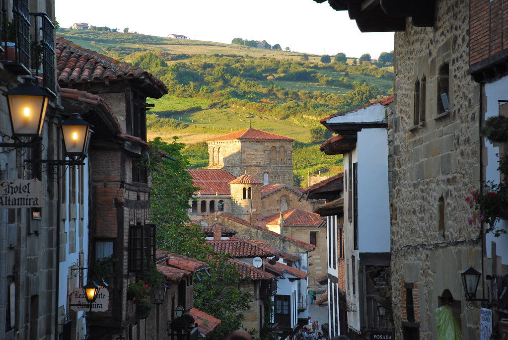 Santillana del mar Entorno